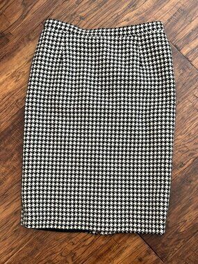 Vintage 100% wool Houndstooth skirt M